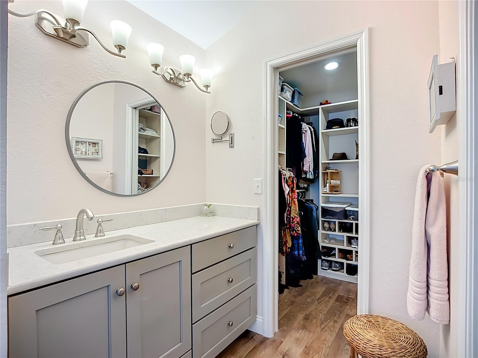 Image 32 of 52 For 4240 Breezeway Boulevard 325