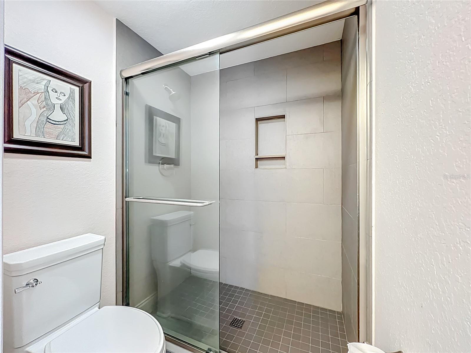 Image 33 of 52 For 4240 Breezeway Boulevard 325