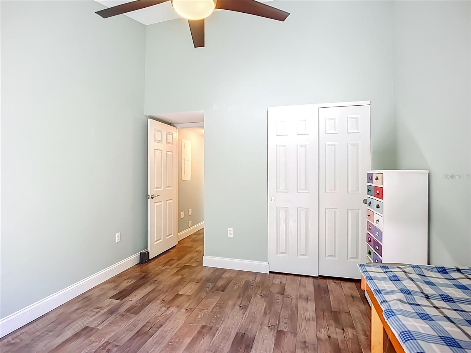 Image 35 of 52 For 4240 Breezeway Boulevard 325