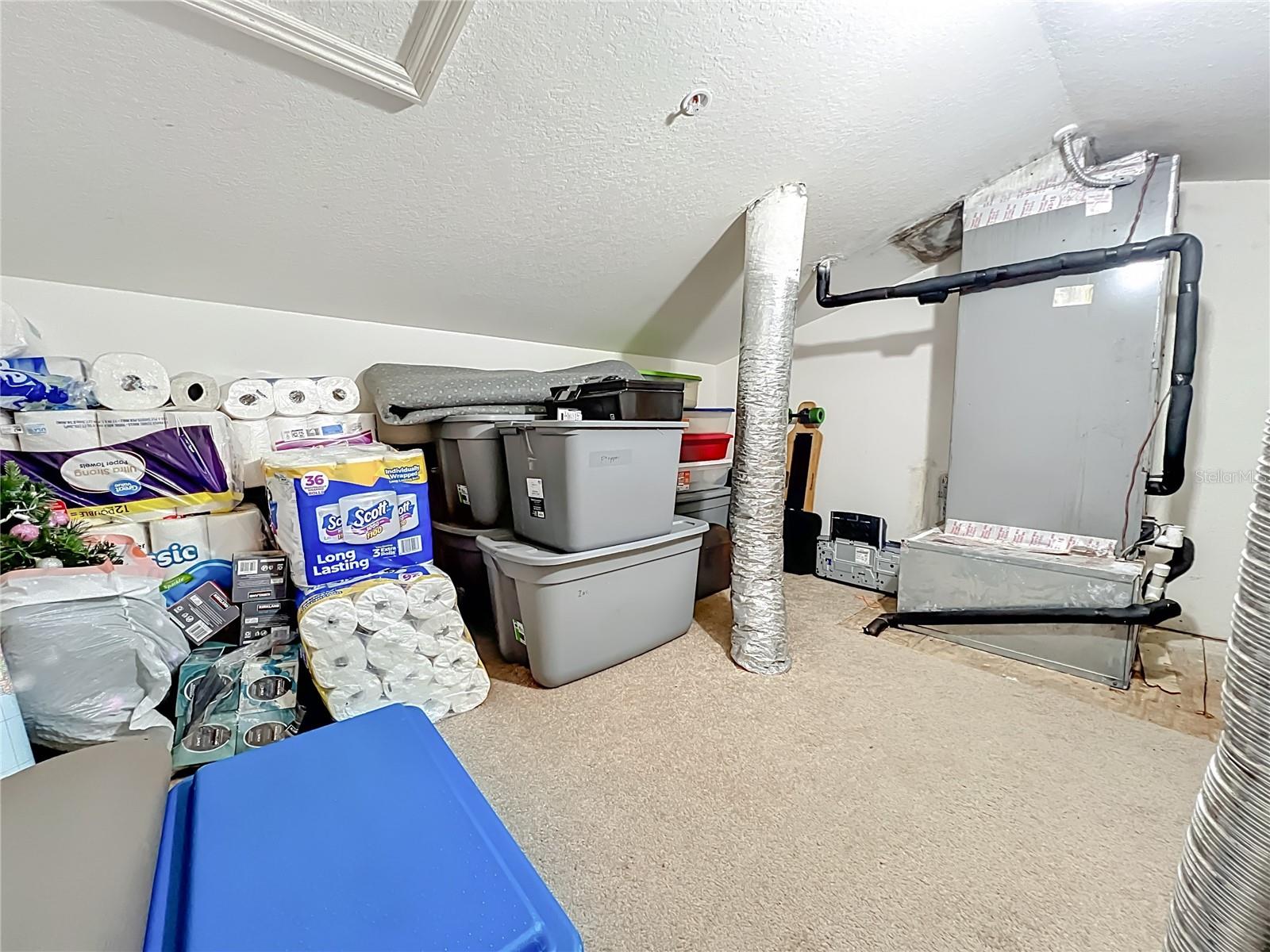 Image 38 of 52 For 4240 Breezeway Boulevard 325