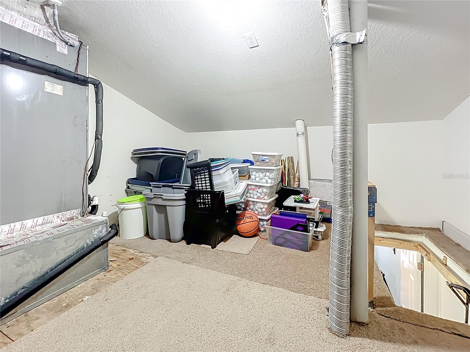 Image 39 of 52 For 4240 Breezeway Boulevard 325