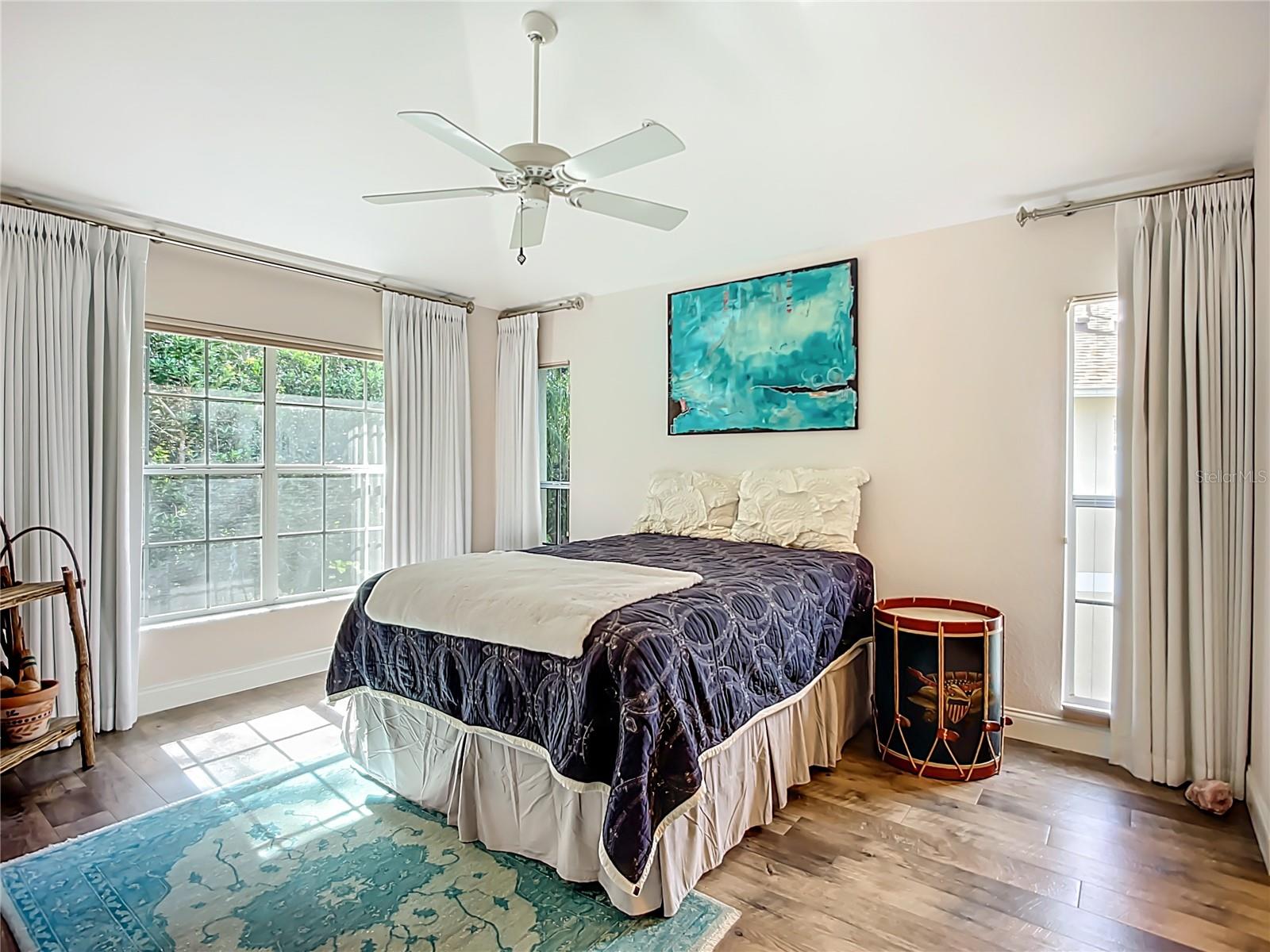 Image 4 of 52 For 4240 Breezeway Boulevard 325