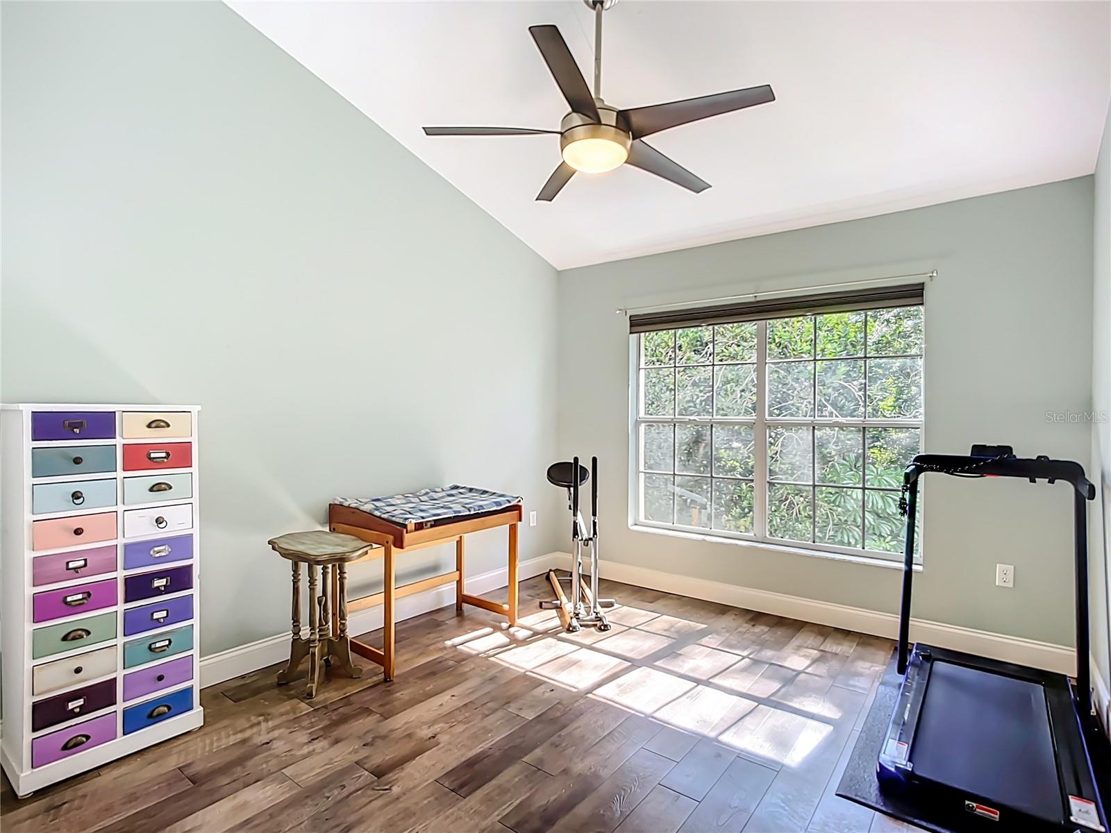 Image 6 of 52 For 4240 Breezeway Boulevard 325