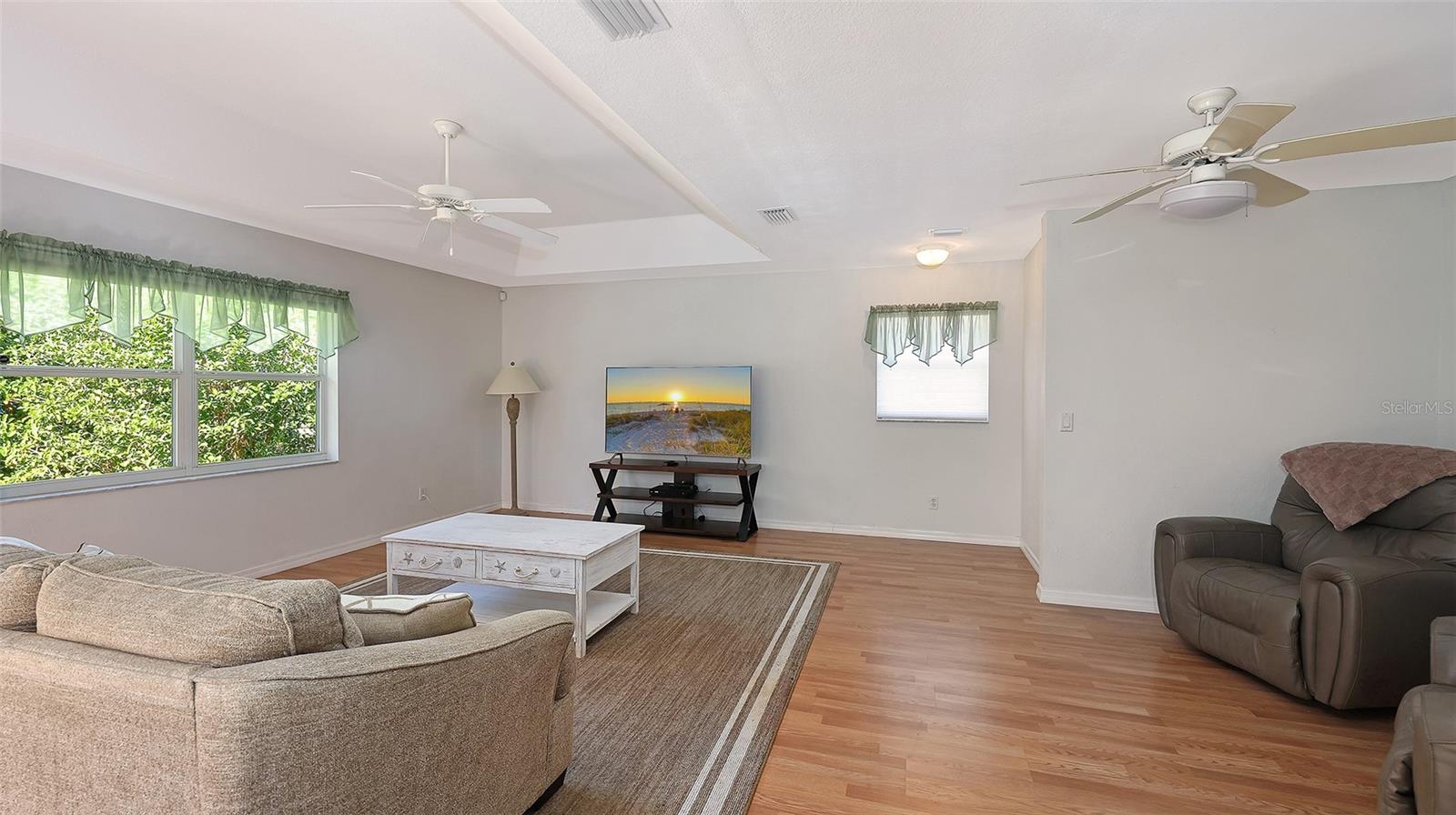 Image 15 of 36 For 2959 Peake Street