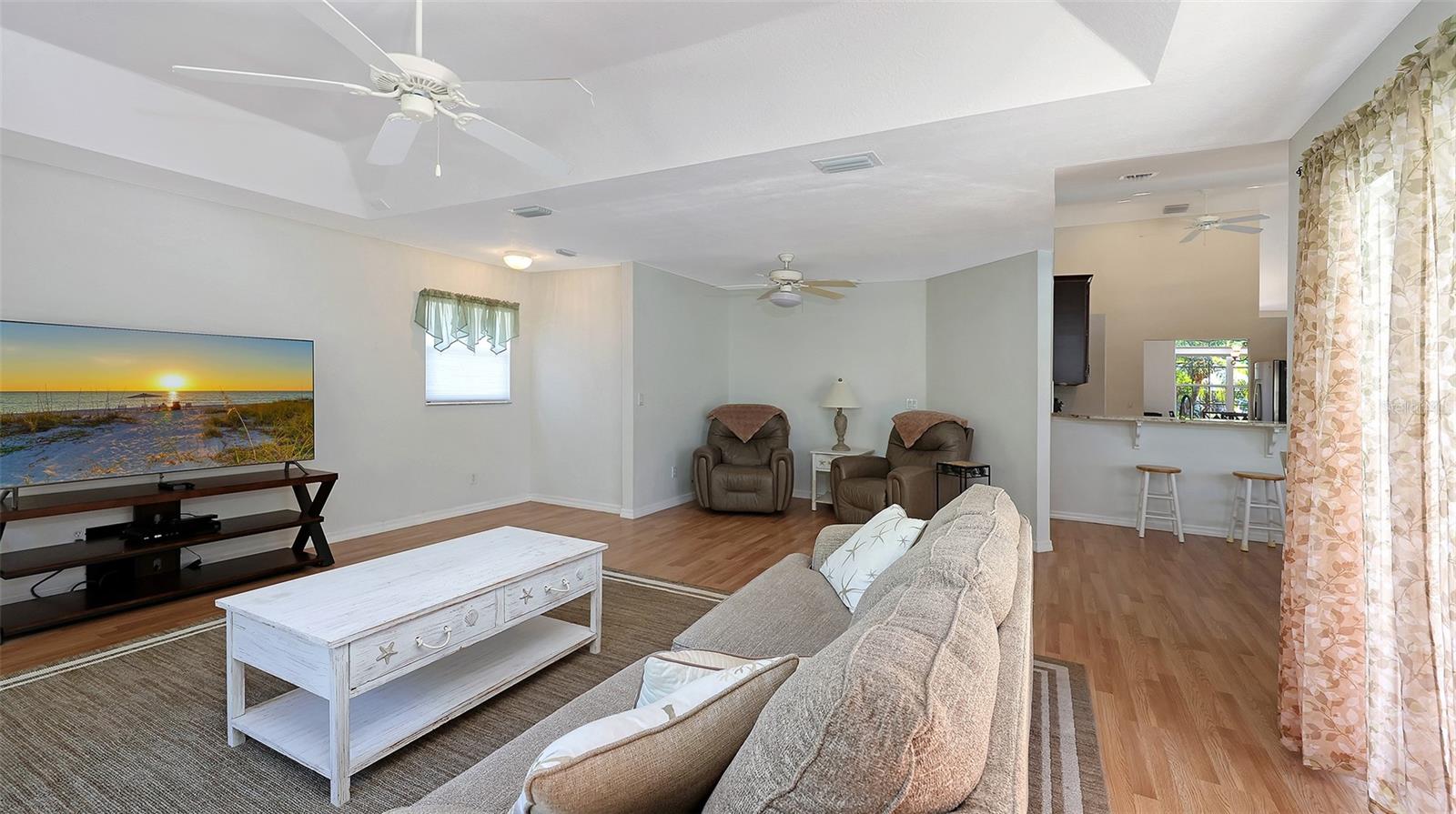 Image 16 of 36 For 2959 Peake Street