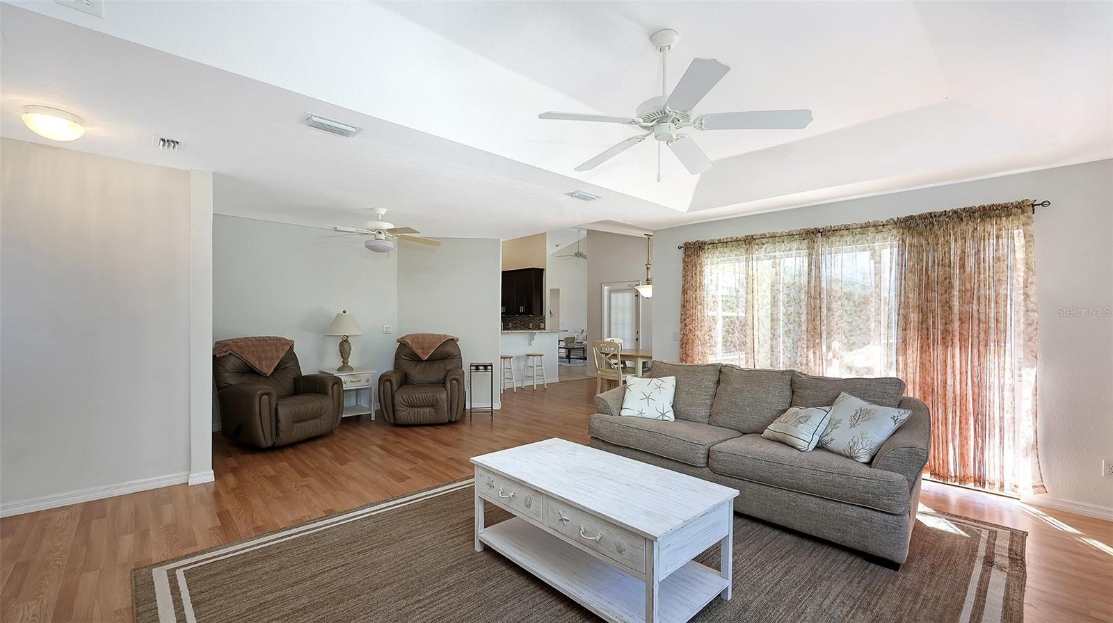 Image 17 of 36 For 2959 Peake Street