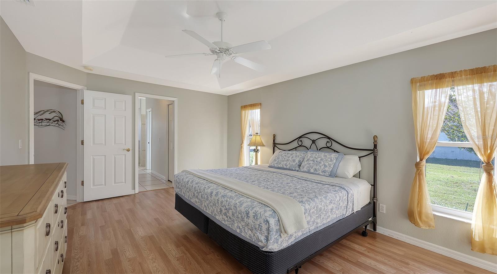 Image 19 of 36 For 2959 Peake Street