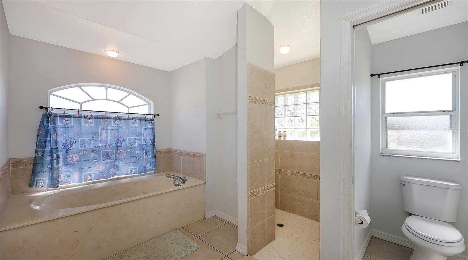 Image 22 of 36 For 2959 Peake Street