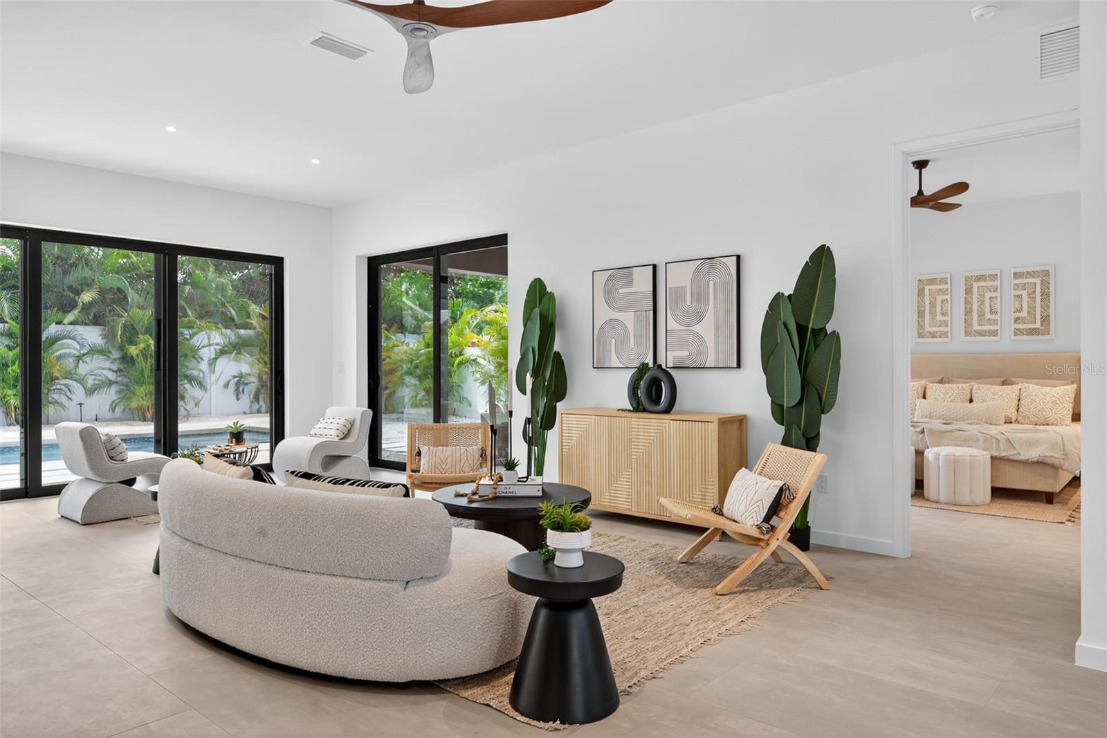 Image 10 of 40 For 2306 Valencia Drive