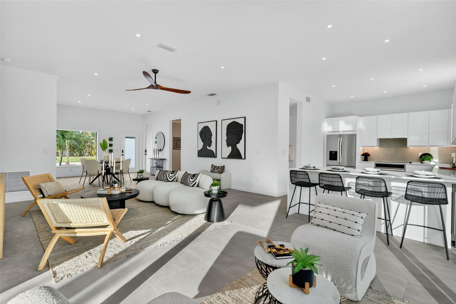 Image 12 of 40 For 2306 Valencia Drive