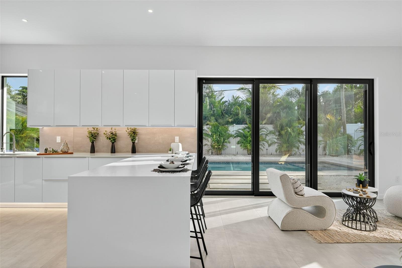 Image 13 of 40 For 2306 Valencia Drive