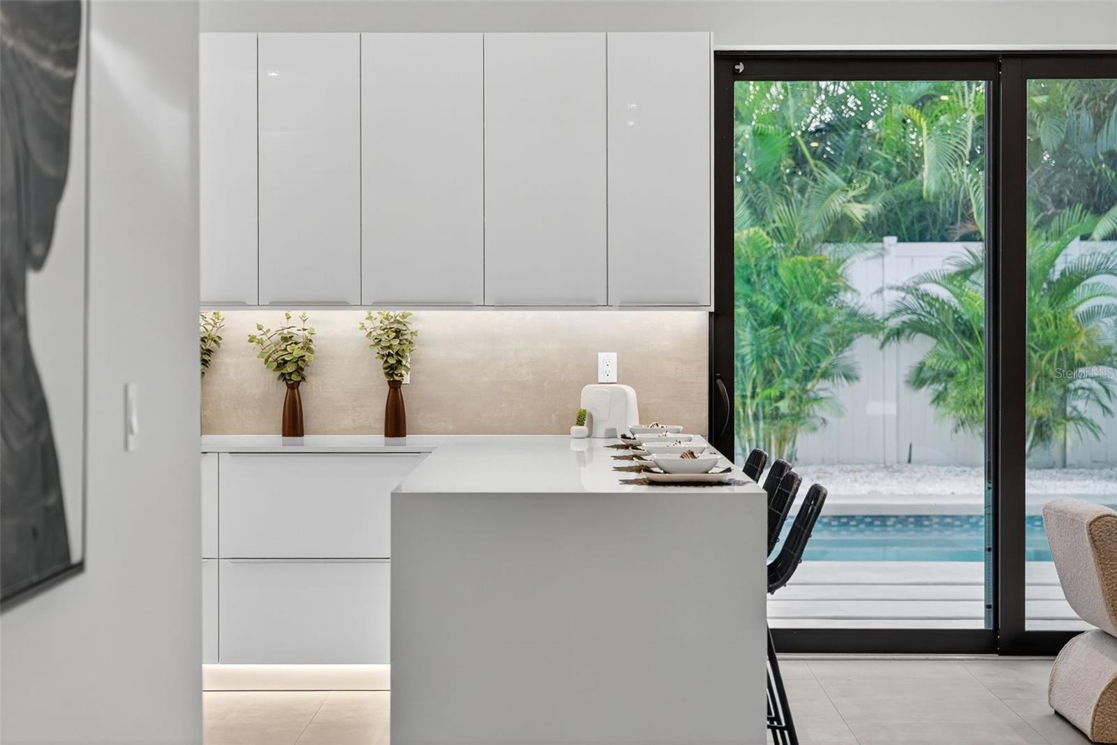 Image 14 of 40 For 2306 Valencia Drive