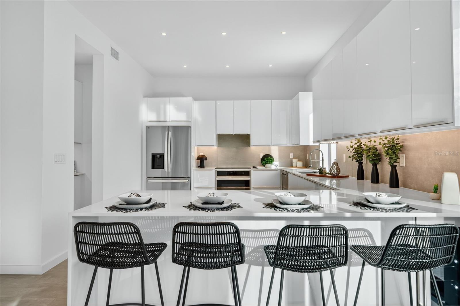 Image 15 of 40 For 2306 Valencia Drive