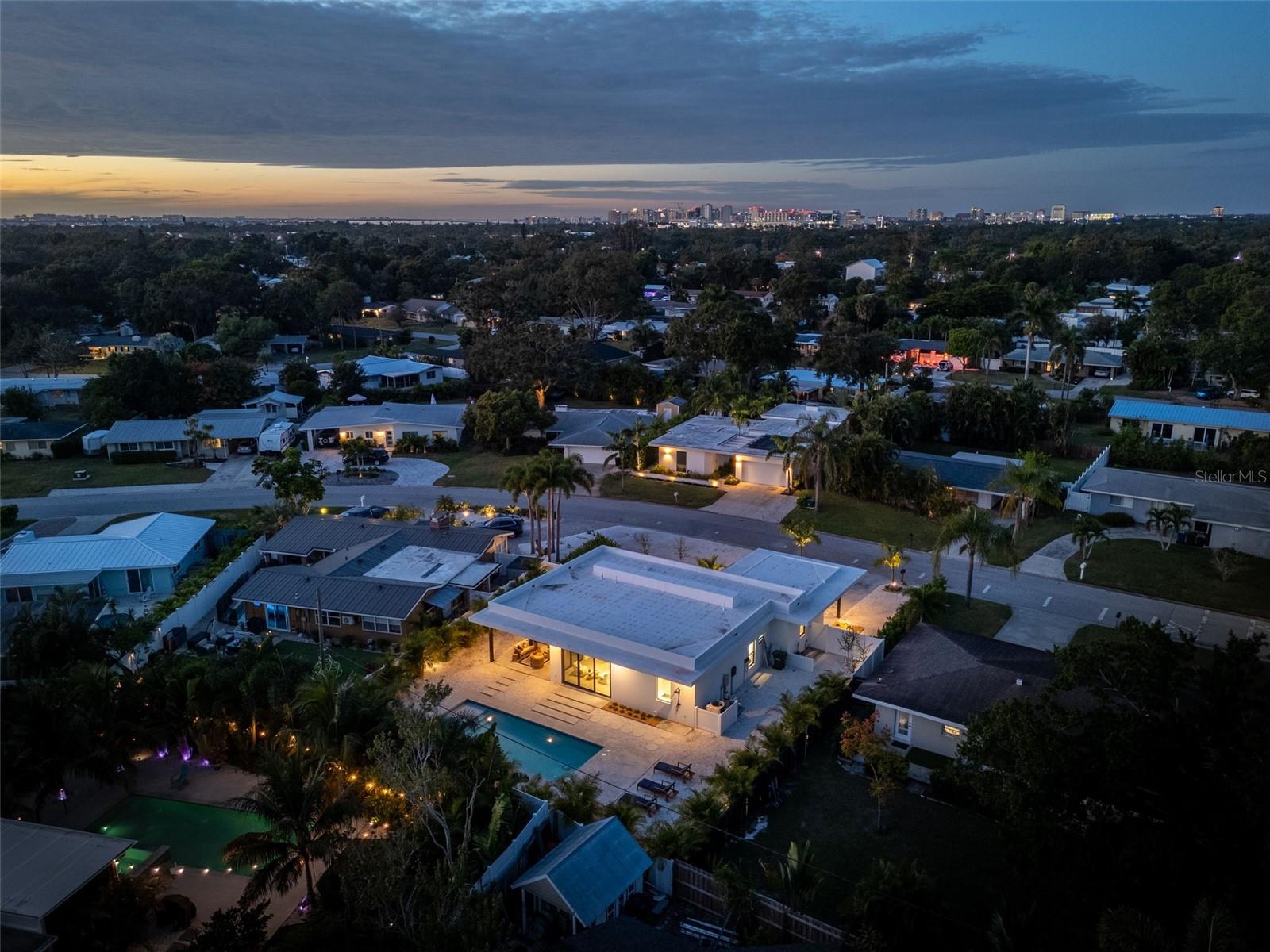 Image 3 of 40 For 2306 Valencia Drive