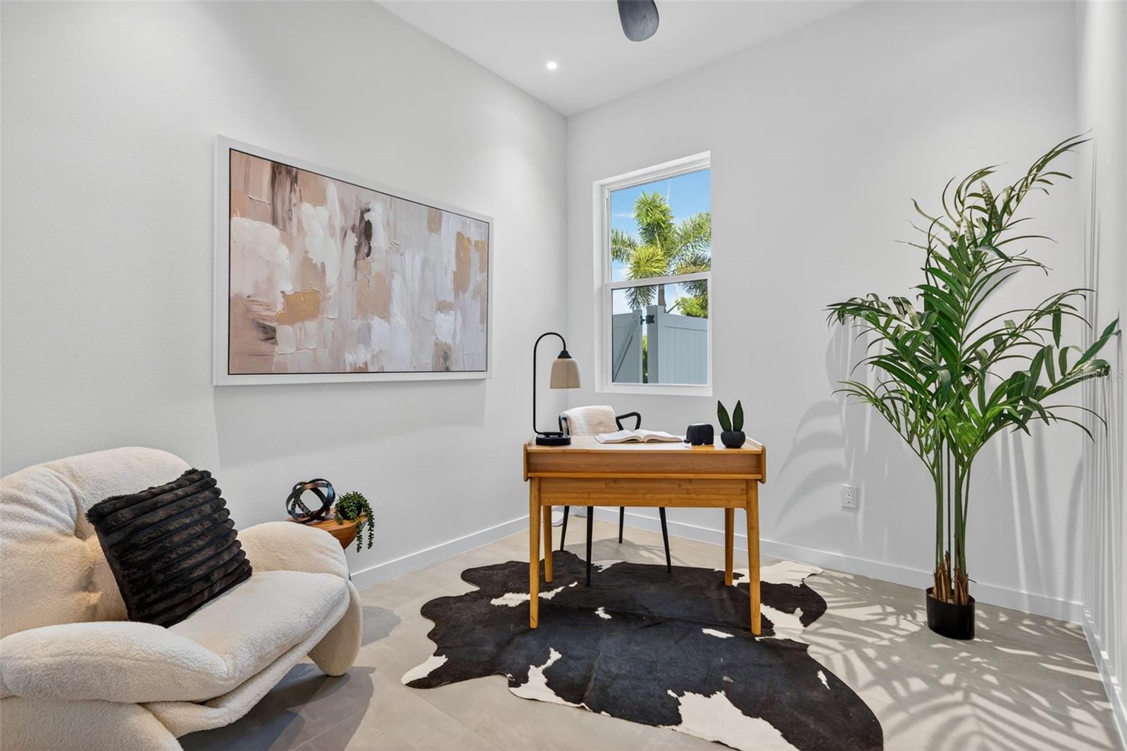 Image 32 of 40 For 2306 Valencia Drive