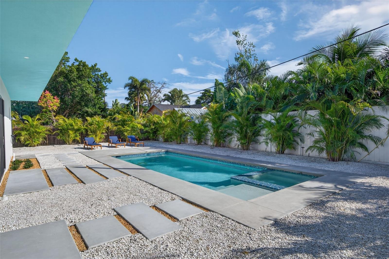 Image 34 of 40 For 2306 Valencia Drive