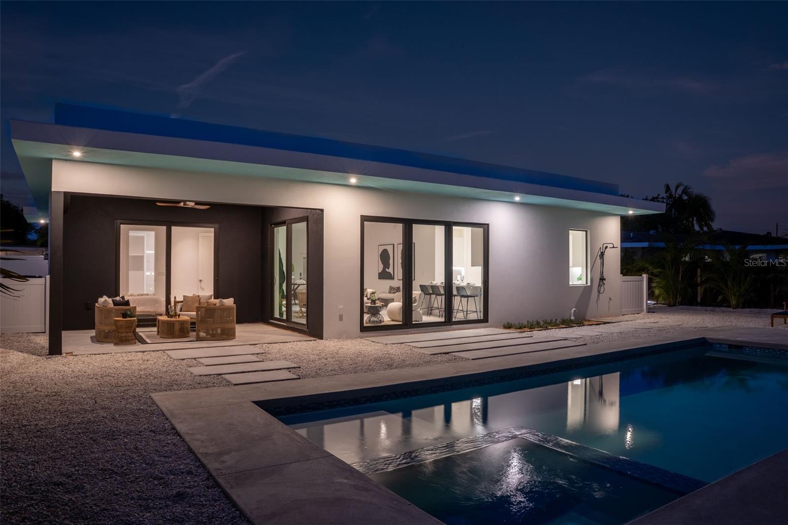 Image 37 of 40 For 2306 Valencia Drive