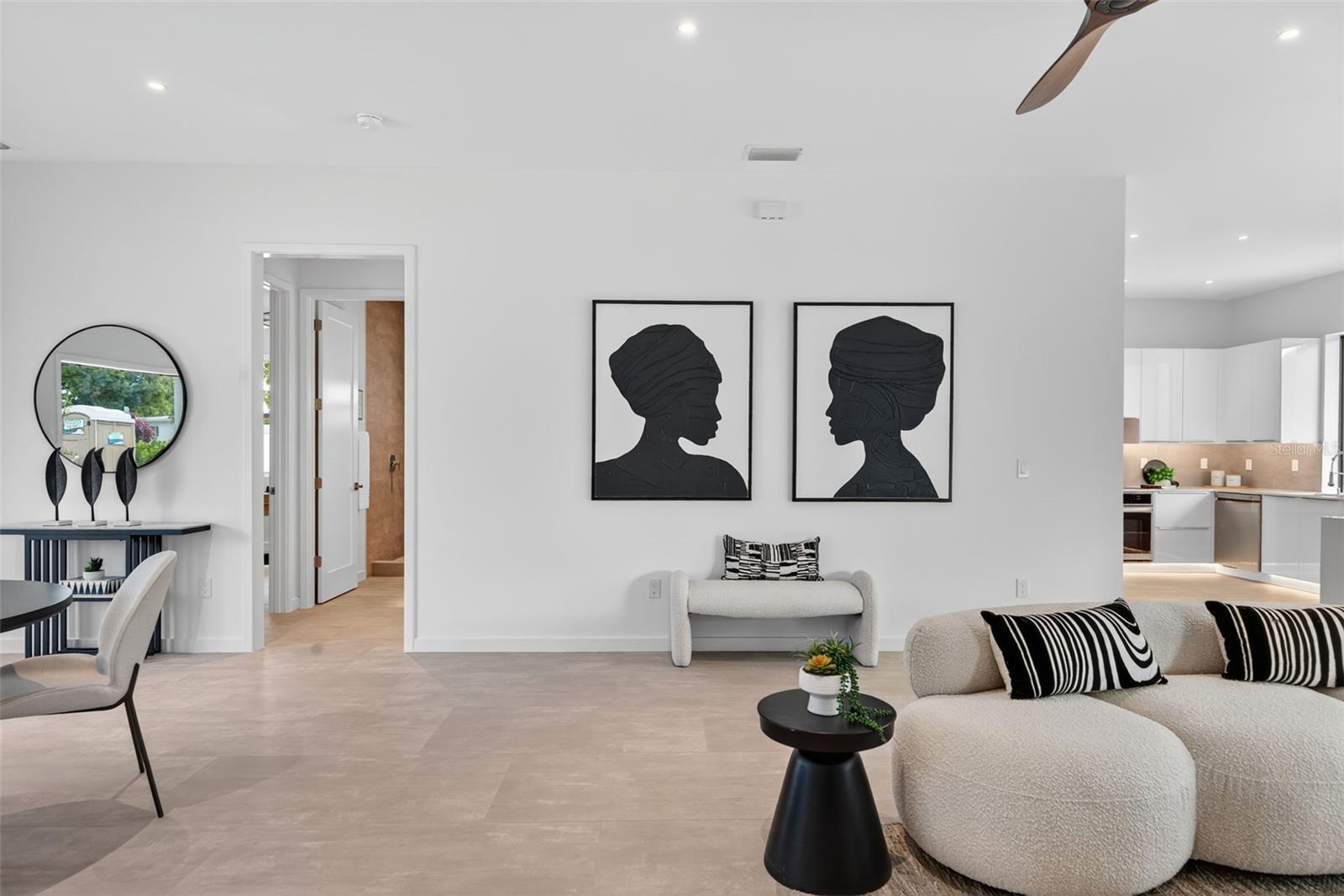 Image 9 of 40 For 2306 Valencia Drive