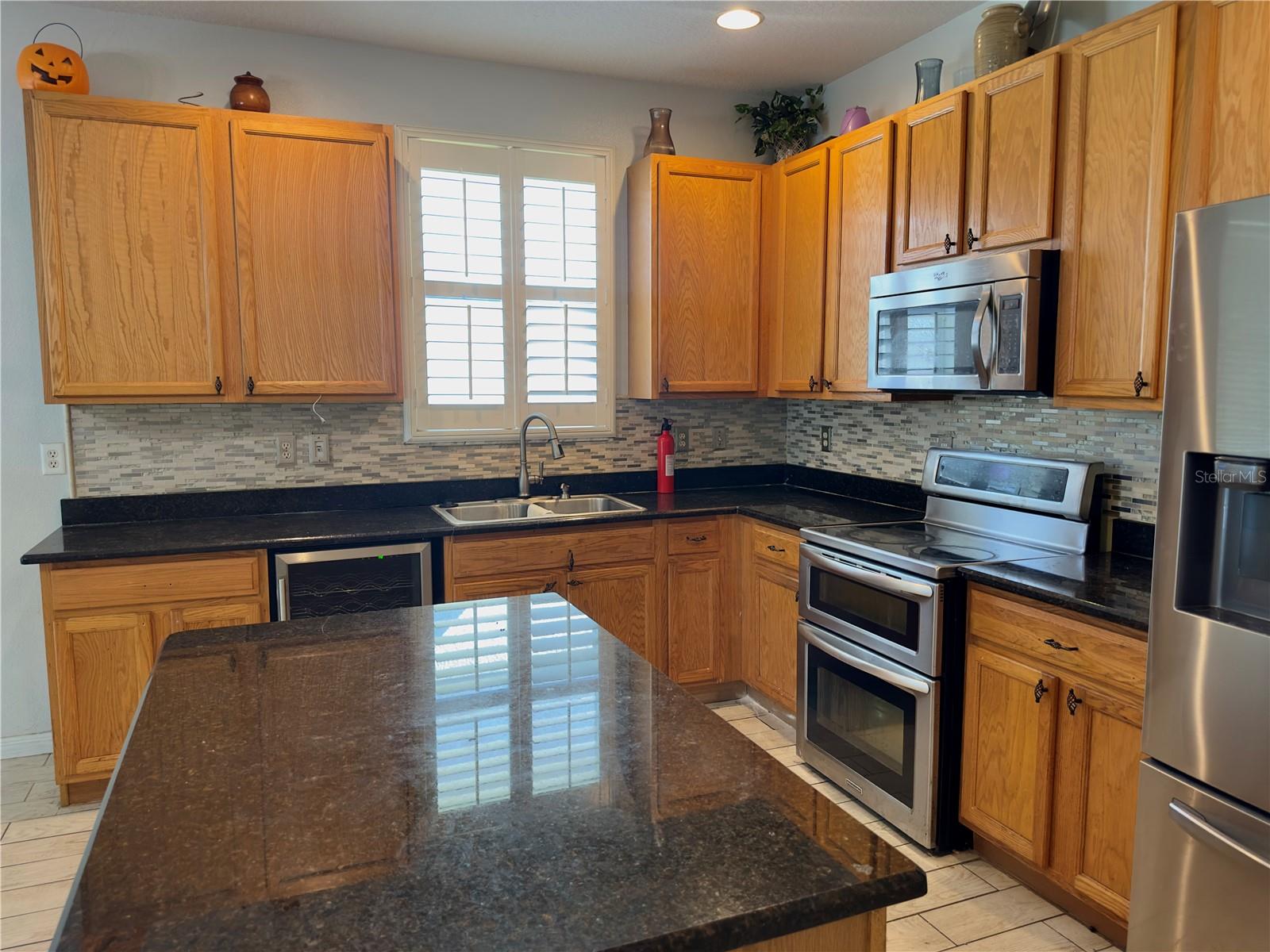 Listing photo id 8 for 403 Thicket Crest Road