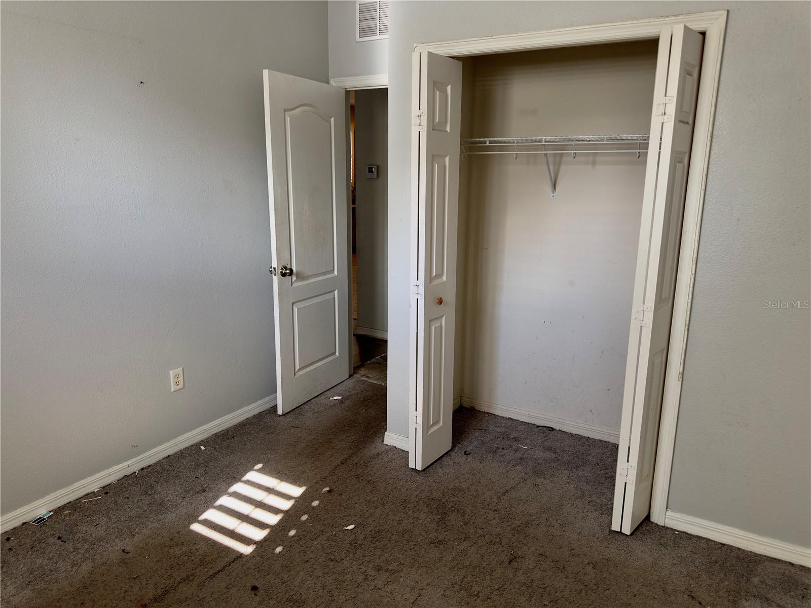 Listing photo id 17 for 403 Thicket Crest Road