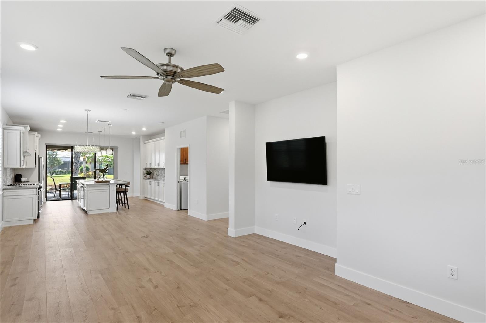 Image 10 of 56 For 17029 Hampton Falls Terrace