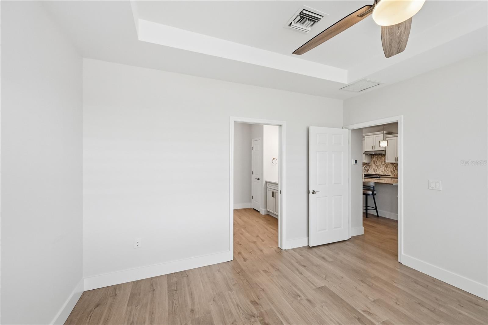 Image 24 of 56 For 17029 Hampton Falls Terrace