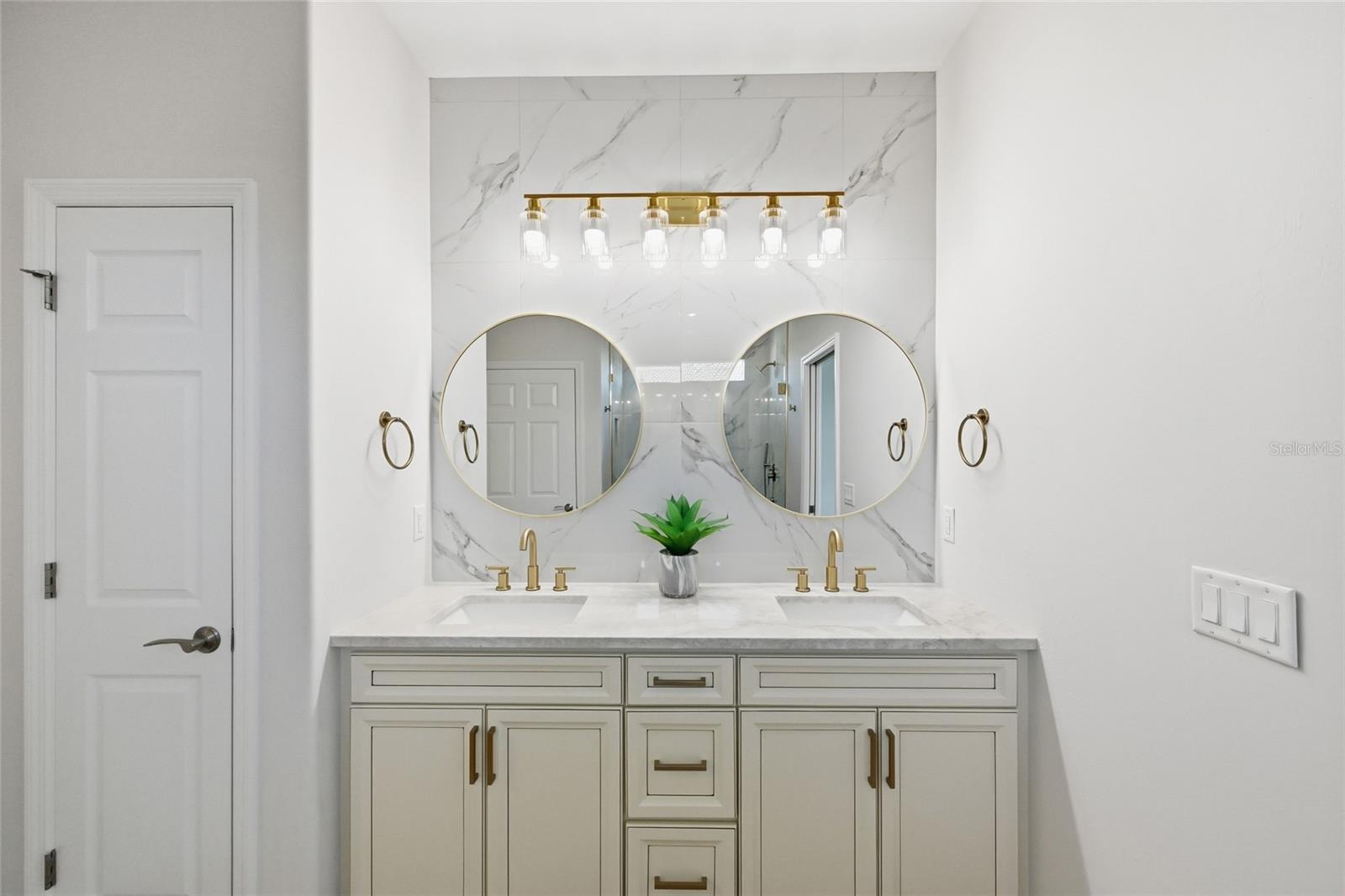 Image 25 of 56 For 17029 Hampton Falls Terrace