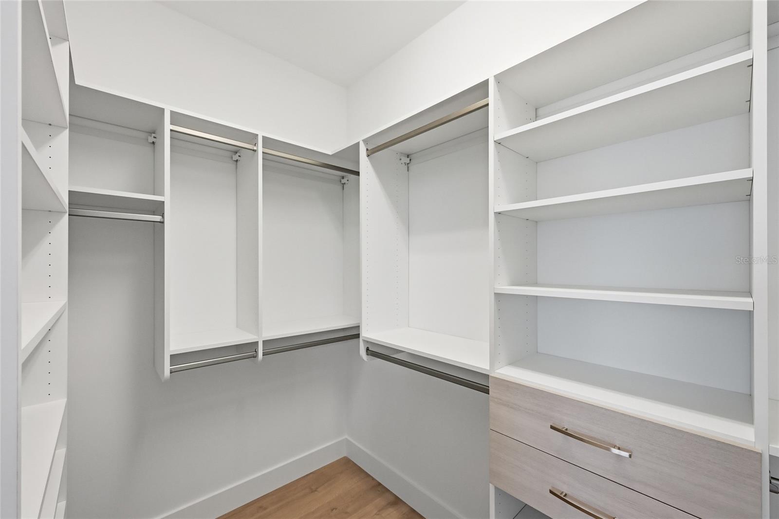 Image 27 of 56 For 17029 Hampton Falls Terrace