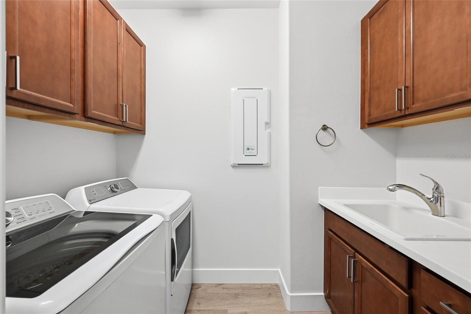 Image 41 of 56 For 17029 Hampton Falls Terrace