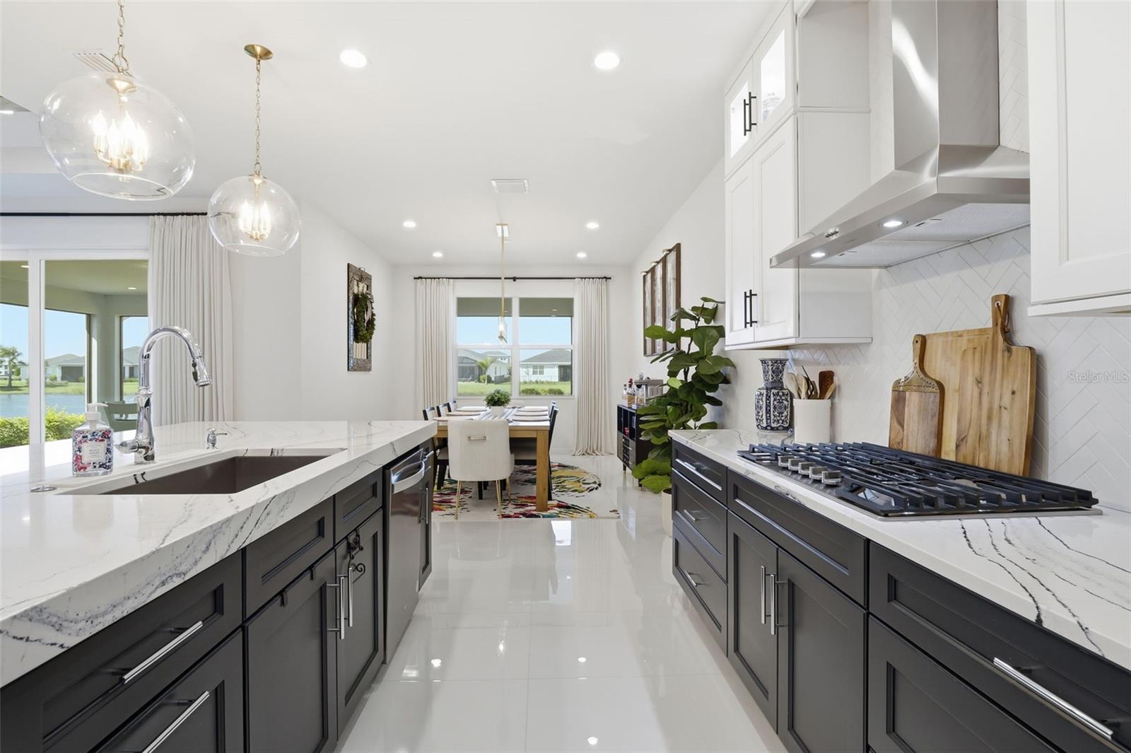 Image 19 of 40 For 16261 Preservation Boulevard