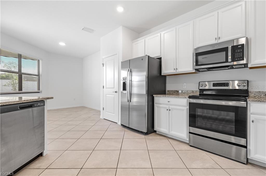 Image 15 of 49 For 3296 Altimira Drive