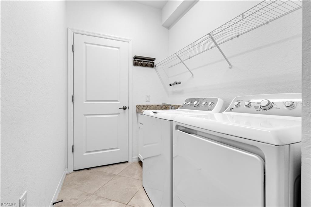 Image 35 of 49 For 3296 Altimira Drive