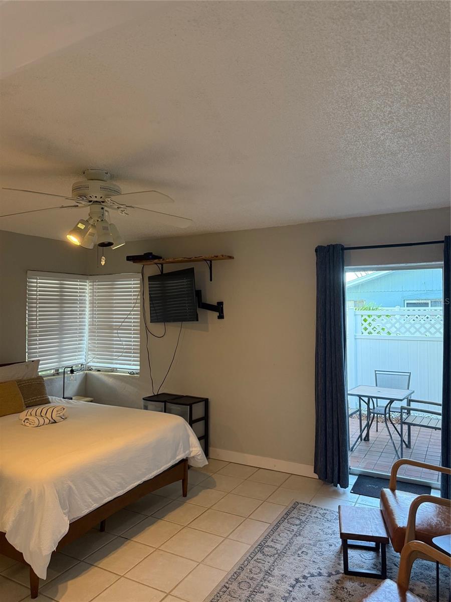 Image 17 of 29 For 170 Roosevelt Drive 6