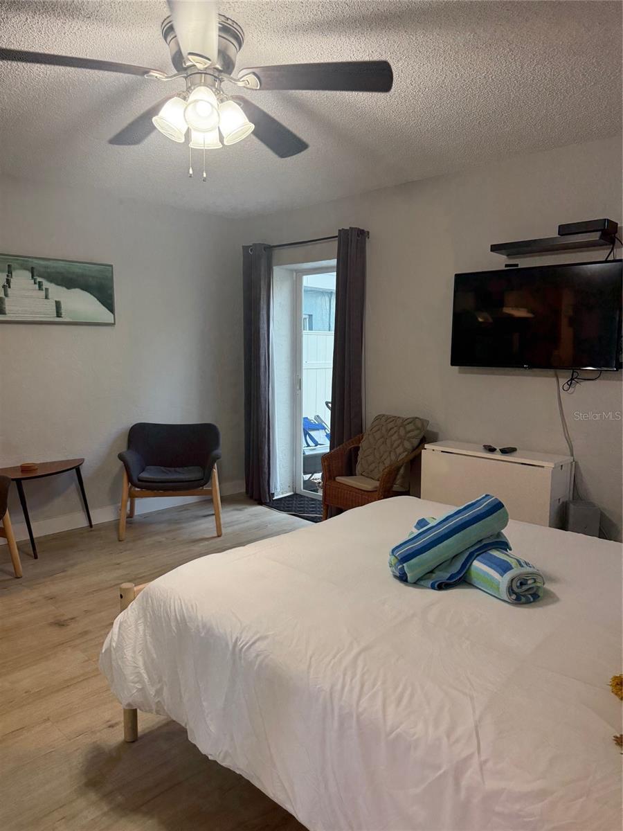 Image 18 of 29 For 170 Roosevelt Drive 6