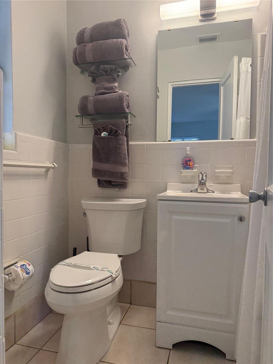 Image 24 of 29 For 170 Roosevelt Drive 6