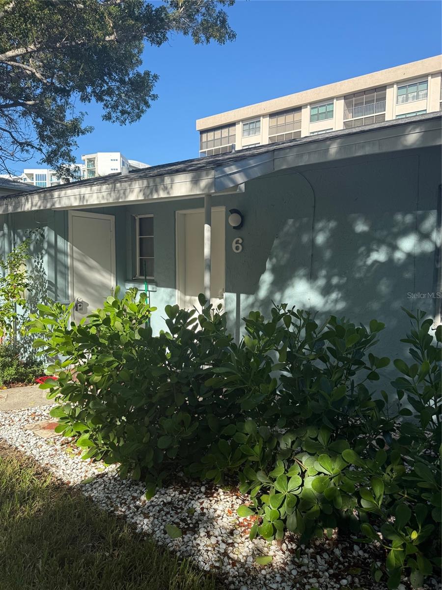 Image 4 of 29 For 170 Roosevelt Drive 6