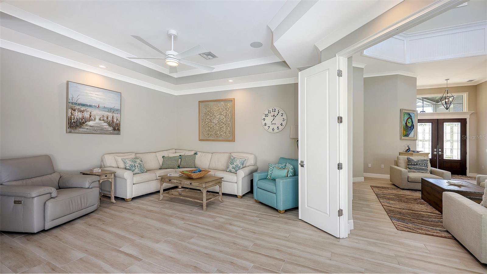 Image 25 of 55 For 335 Bob White Way