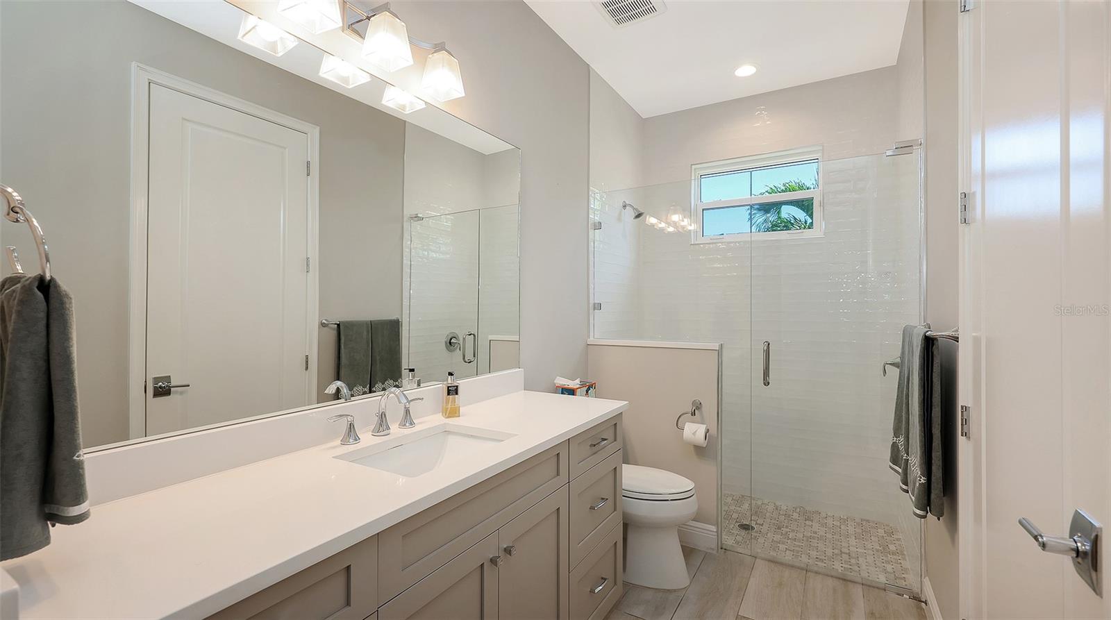 Image 37 of 55 For 335 Bob White Way