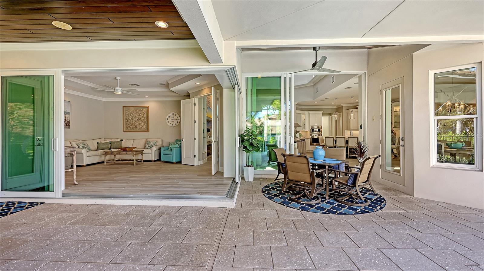 Image 42 of 55 For 335 Bob White Way