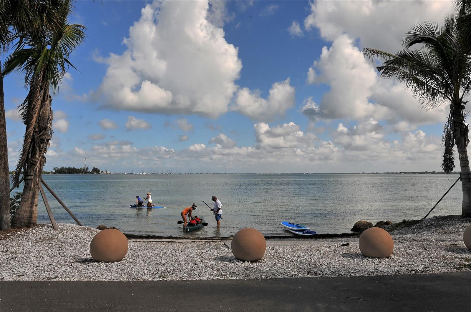 Image 53 of 55 For 335 Bob White Way