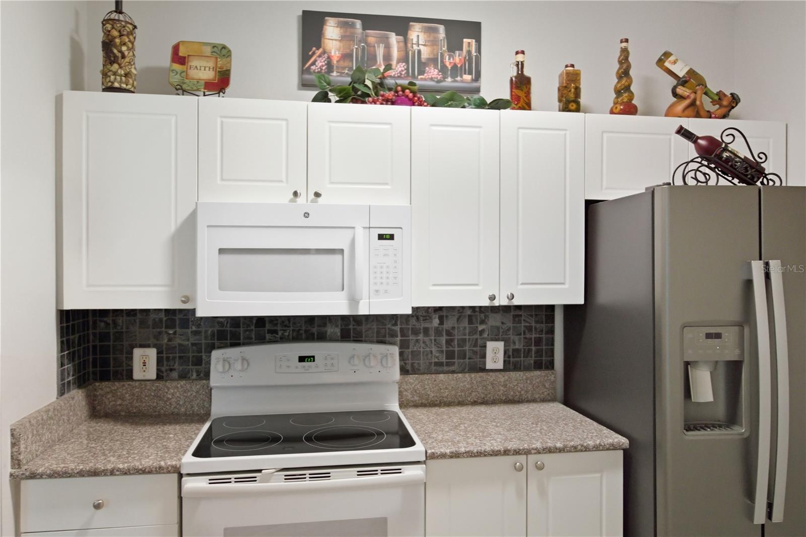 Image 11 of 35 For 5122 Northridge Road 107