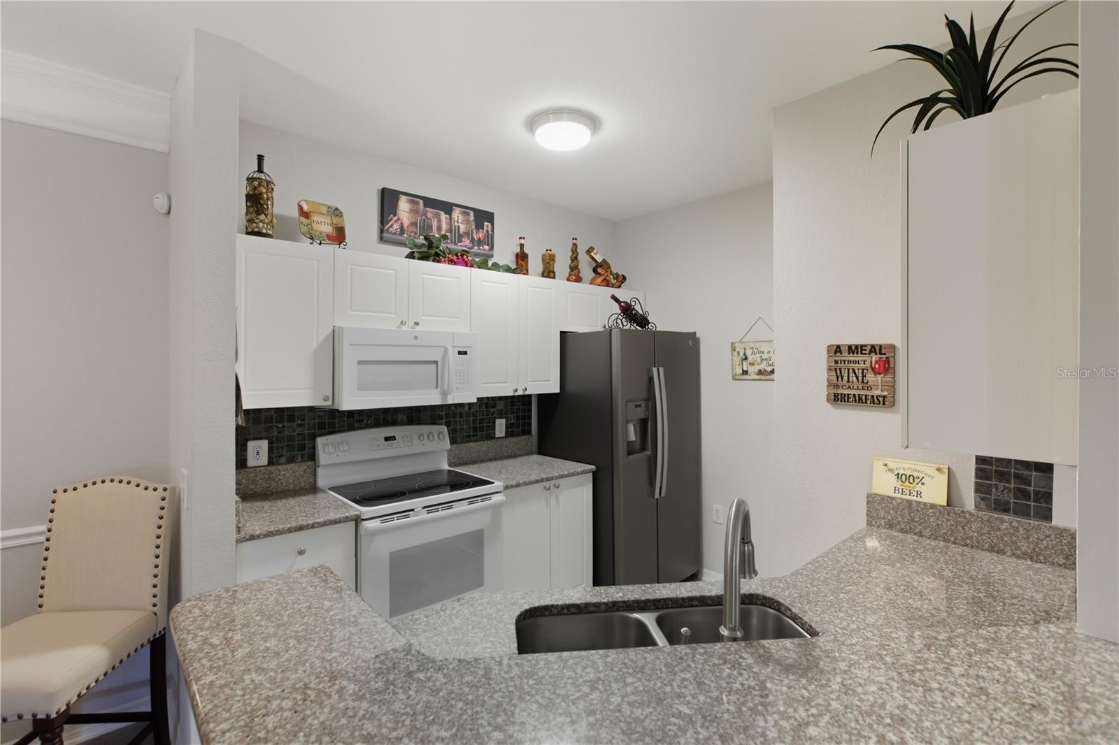 Image 12 of 35 For 5122 Northridge Road 107