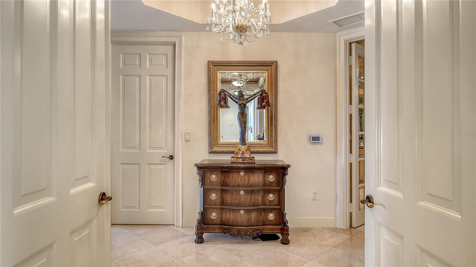 Image 21 of 47 For 1300 Benjamin Franklin Drive 505