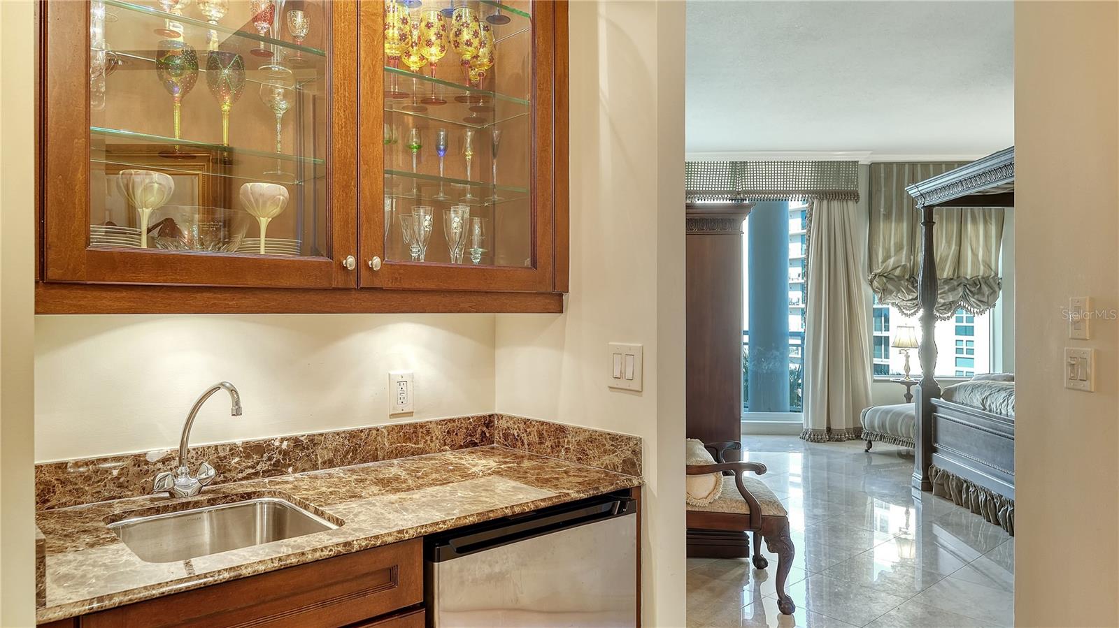 Image 22 of 47 For 1300 Benjamin Franklin Drive 505