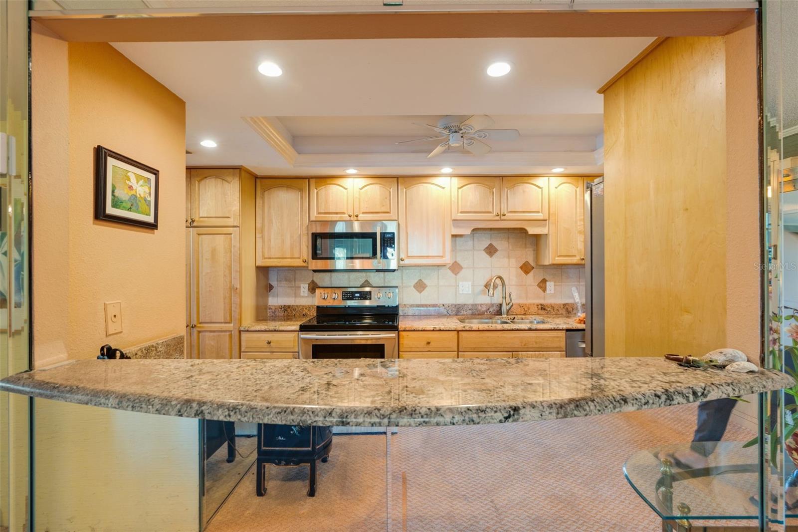 Image 4 of 40 For 5855 Midnight Pass Road 318