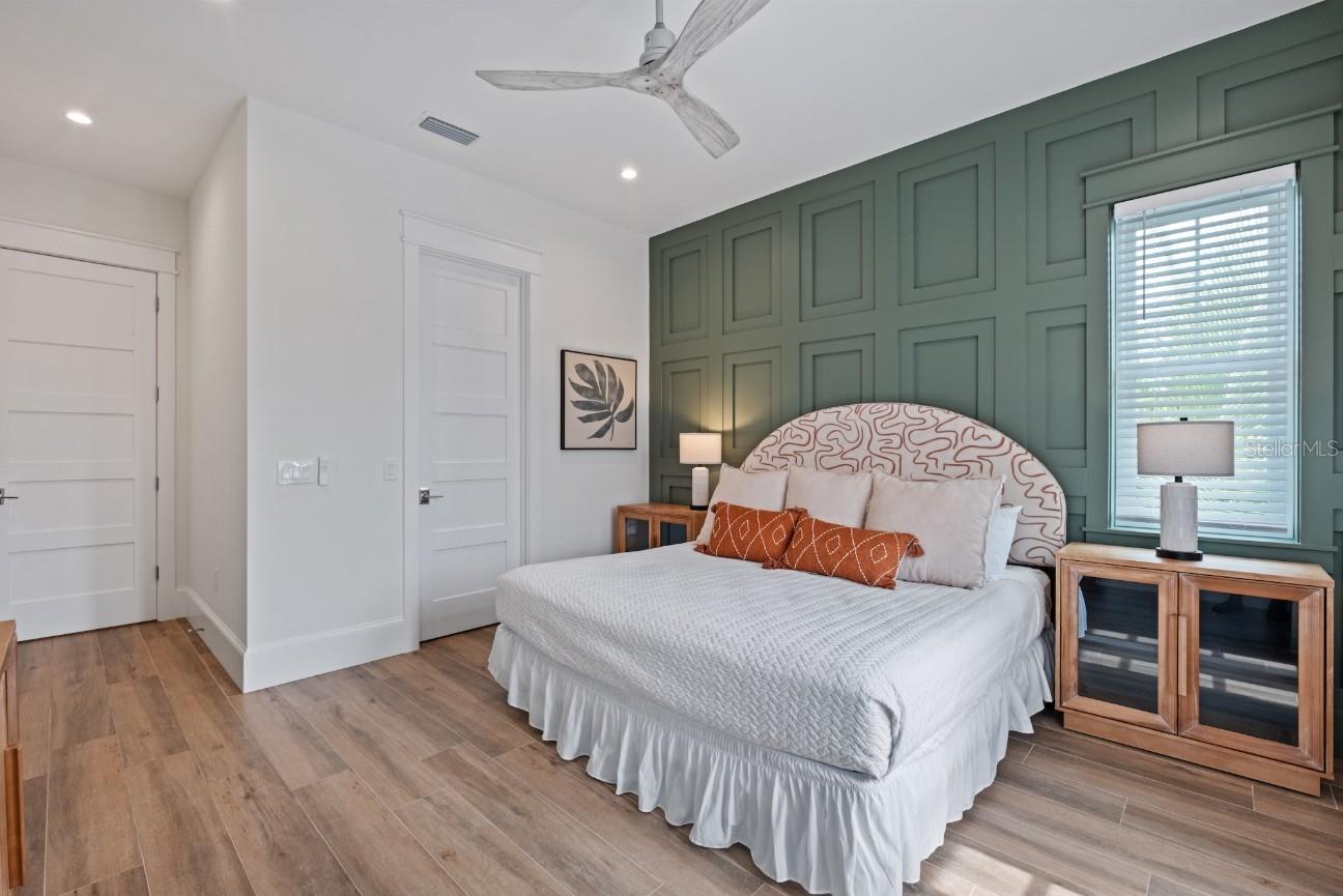 Image 21 of 71 For 408 Magnolia Avenue