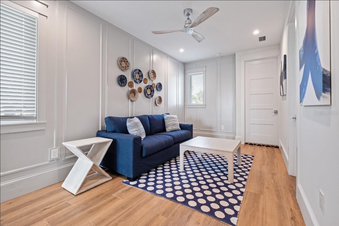 Image 34 of 71 For 408 Magnolia Avenue