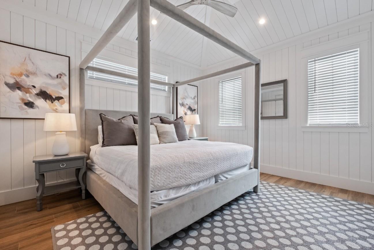 Image 42 of 71 For 408 Magnolia Avenue