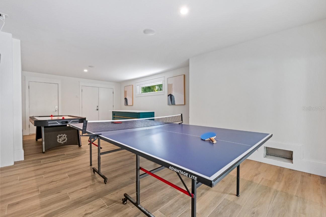 Image 49 of 71 For 408 Magnolia Avenue