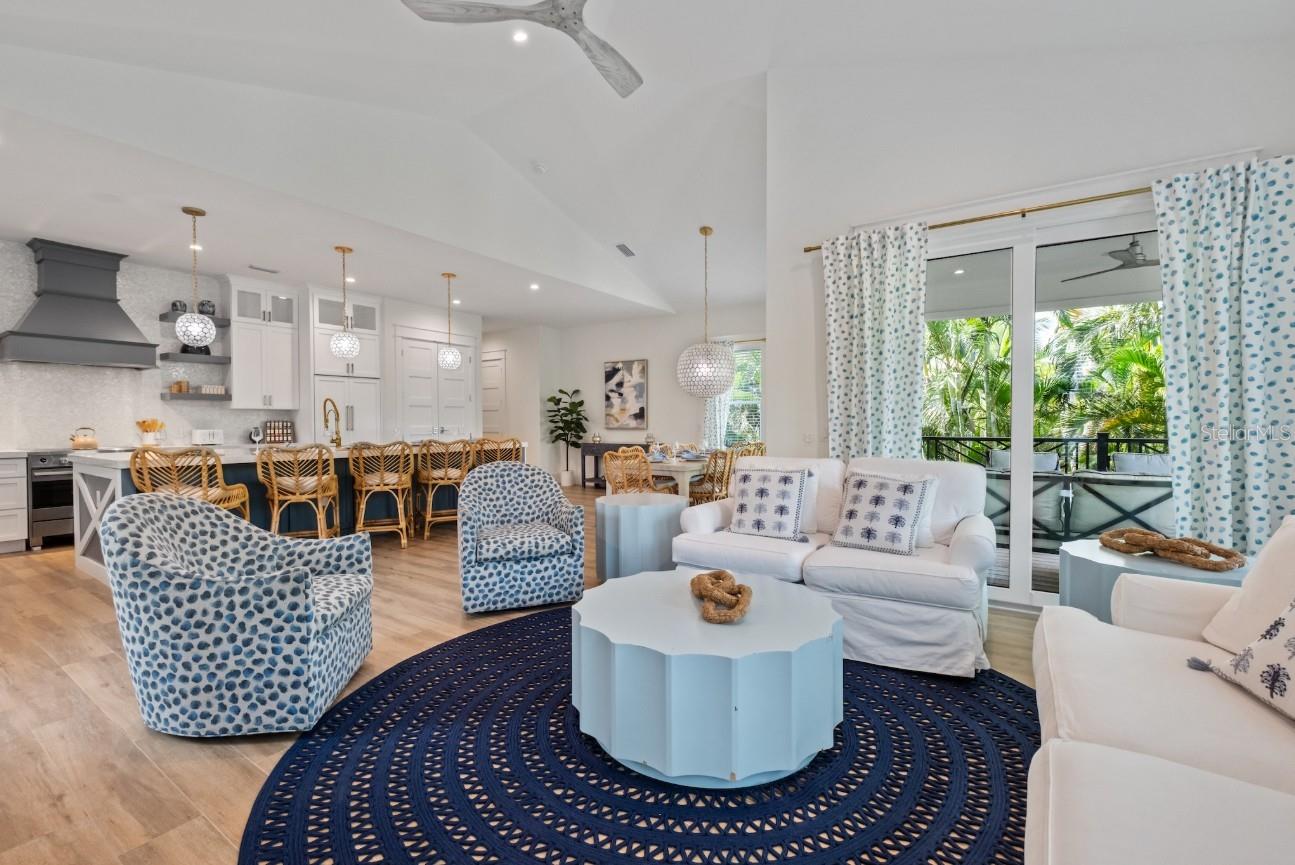 Image 7 of 71 For 408 Magnolia Avenue